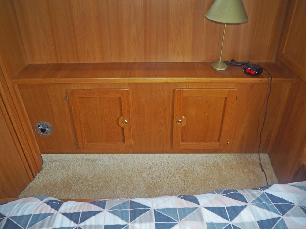 Aft cabin, Accommodation